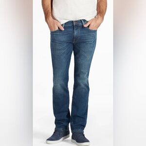 Lucky Brand Men 221 original blue jeans